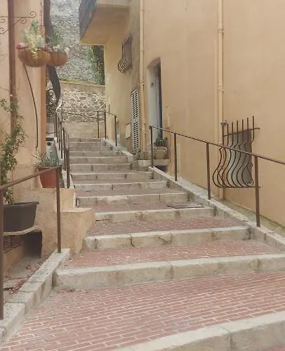 Le Suquet Quartier Historique Cannes
