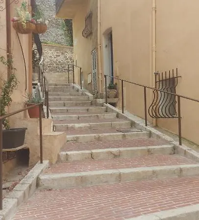 Le Suquet Quartier Historique Cannes